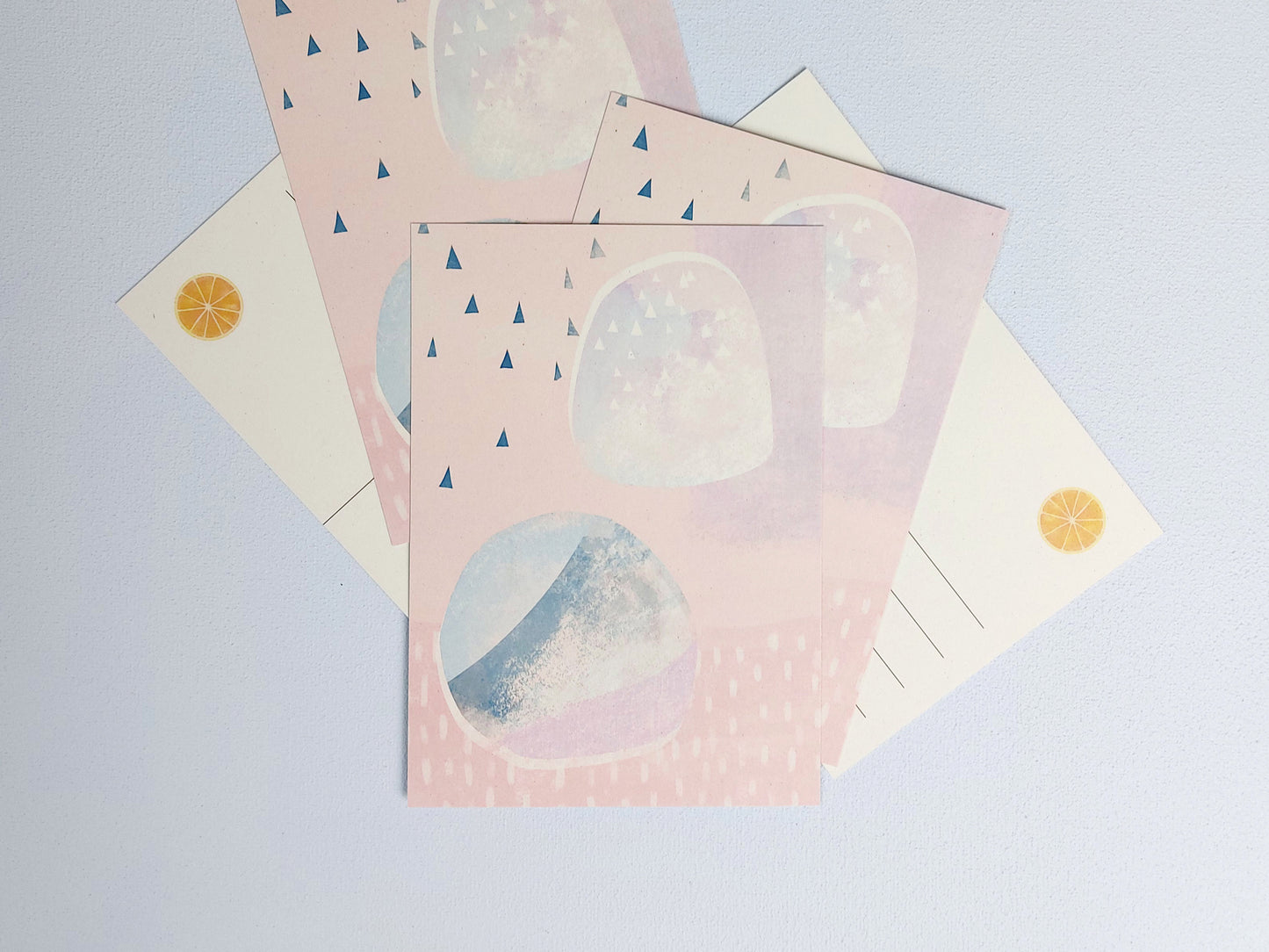 Ansichtkaart Abstracte Illustratie blauw – Pasteltinten Kunstkaart voor Cadeau & Interieur verzameling