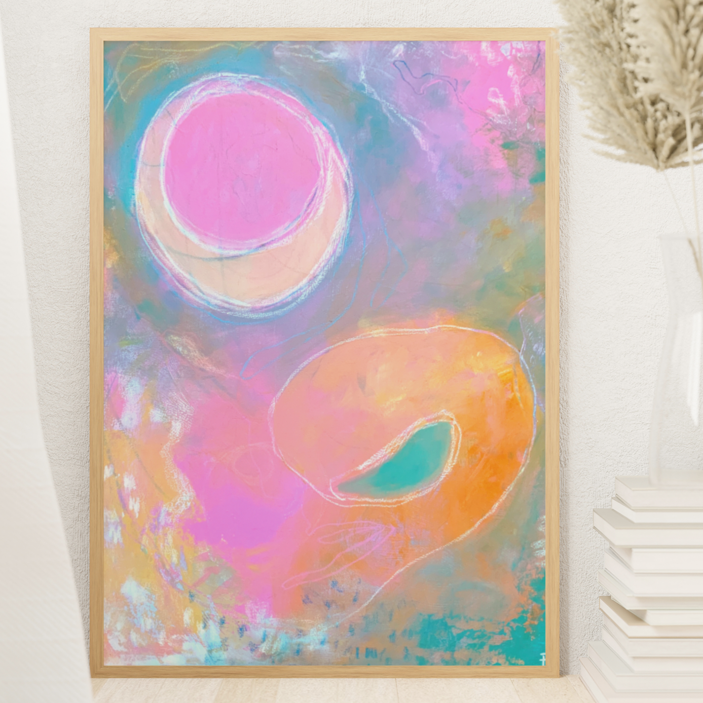 abstract kunstwerk in huis met interieur styling in neutraal tinten