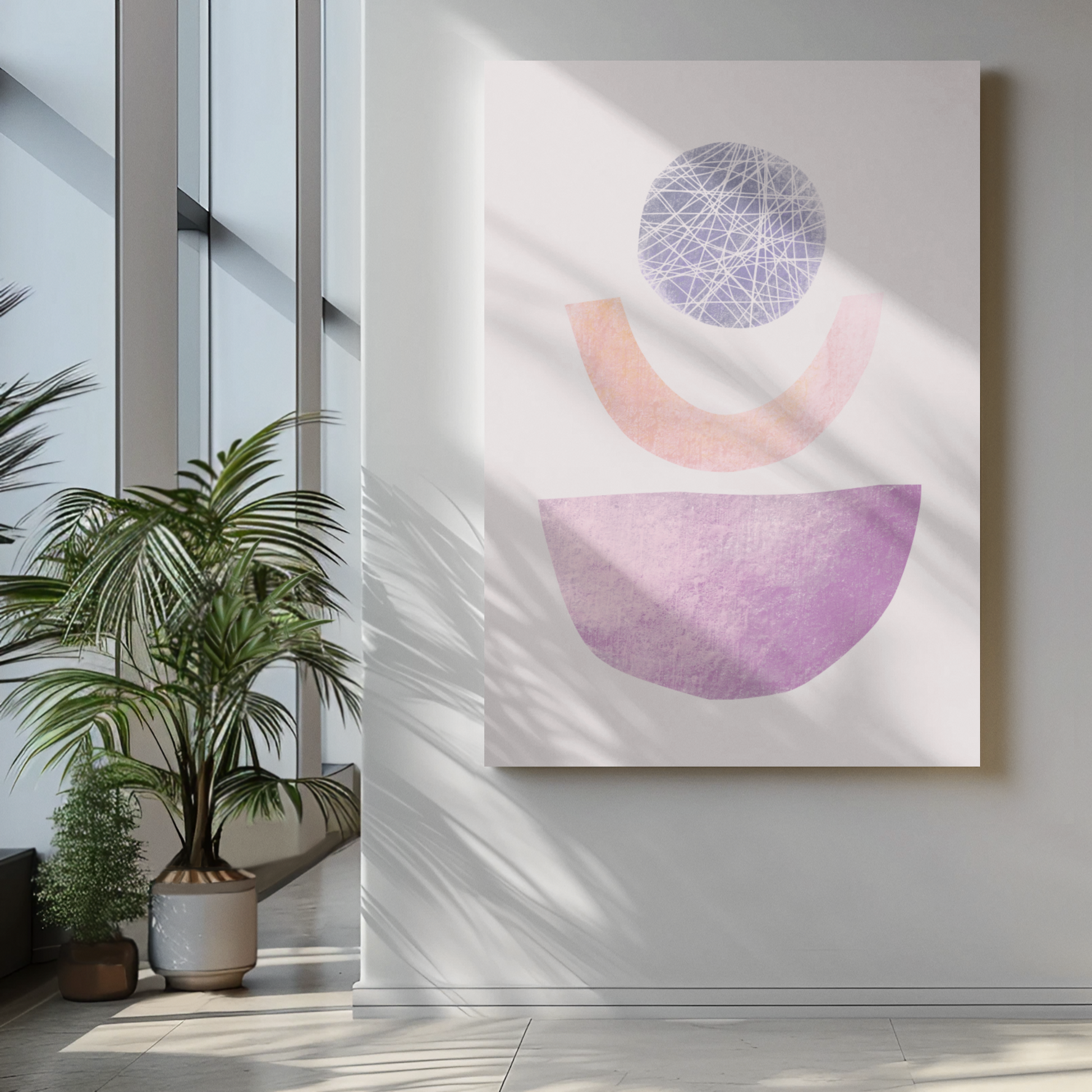 poster met abstracte afbeelding in lila en roze pastelkleuren in interieur styling met planten in modern huis